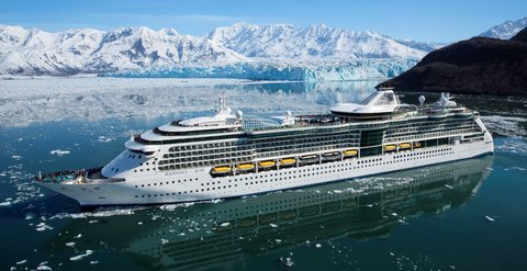 Navio Radiance of the Seas em cruzeiro marítimo - Luxo e conforto no mar